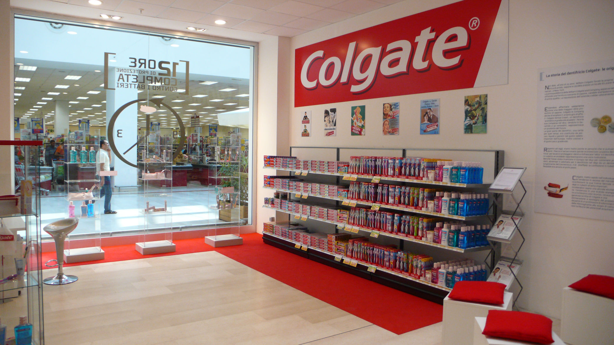 colgate, esselunga, temporary shop, pop-up store, eventi, interior design , exhibit design, event design, milan