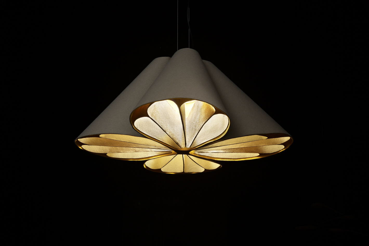 Led, chandelier, italian design, wow, felt, design, lighting, light, haning lamp, lamp, lampadario, lampada, sospensione, 意大利设计, イタリア人デザイナー