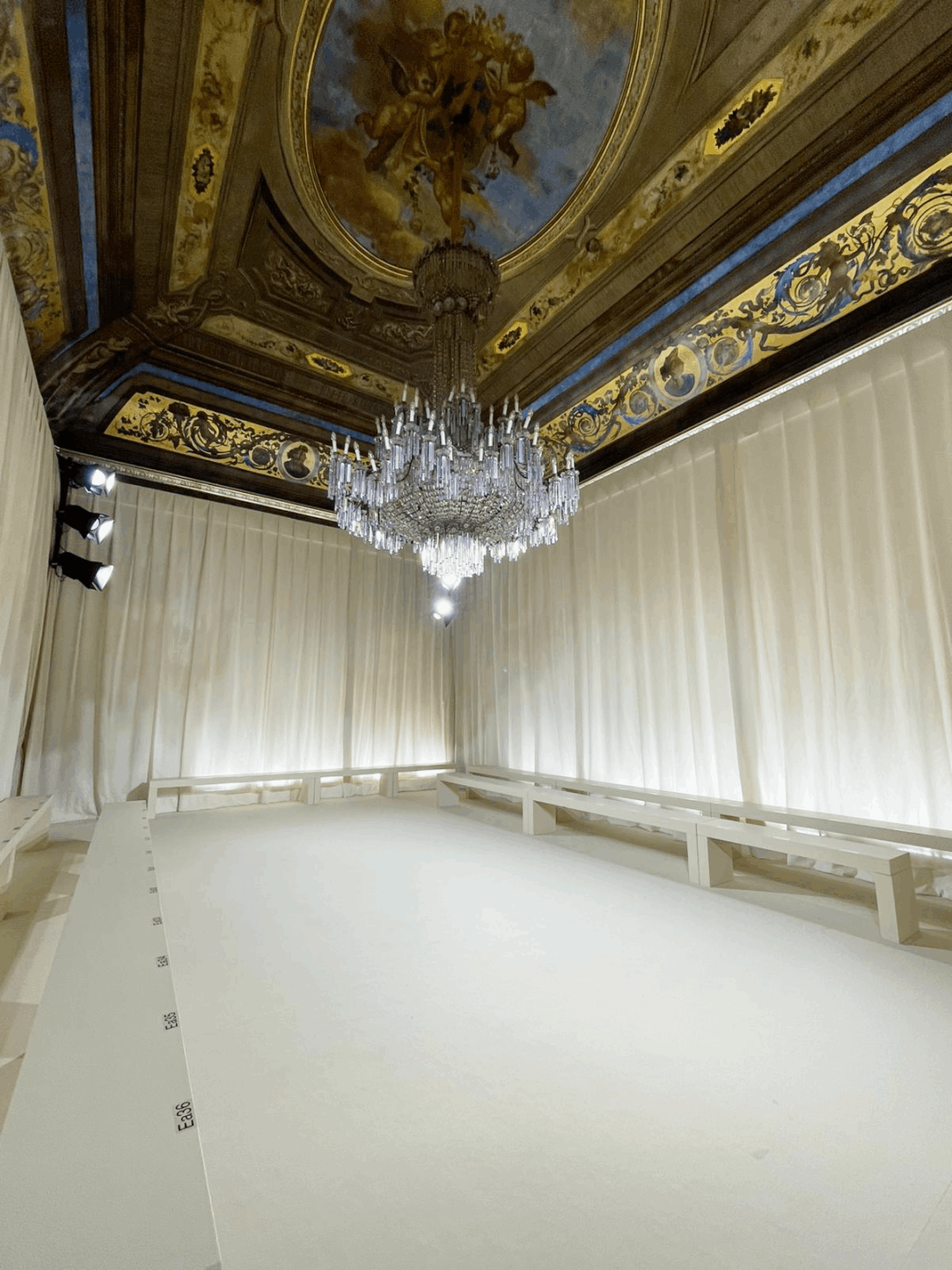 Fashion show, Milan fashion week, Bally, Palazzo Serbelloni, Fashion show design, italian designer, イタリア人デザイナー,  意大利设计师, italian design, top designer, design studio milano, musamim aytali, Ital'yanskiy dizayner, İtalyan tasarımcı, Créateur italien, taliansky dizajnér, 이탈리아 디자이너, مصمم ايطالي, Pereka Itali, इतालवी डिजाइनर, itaalavee dijainar
