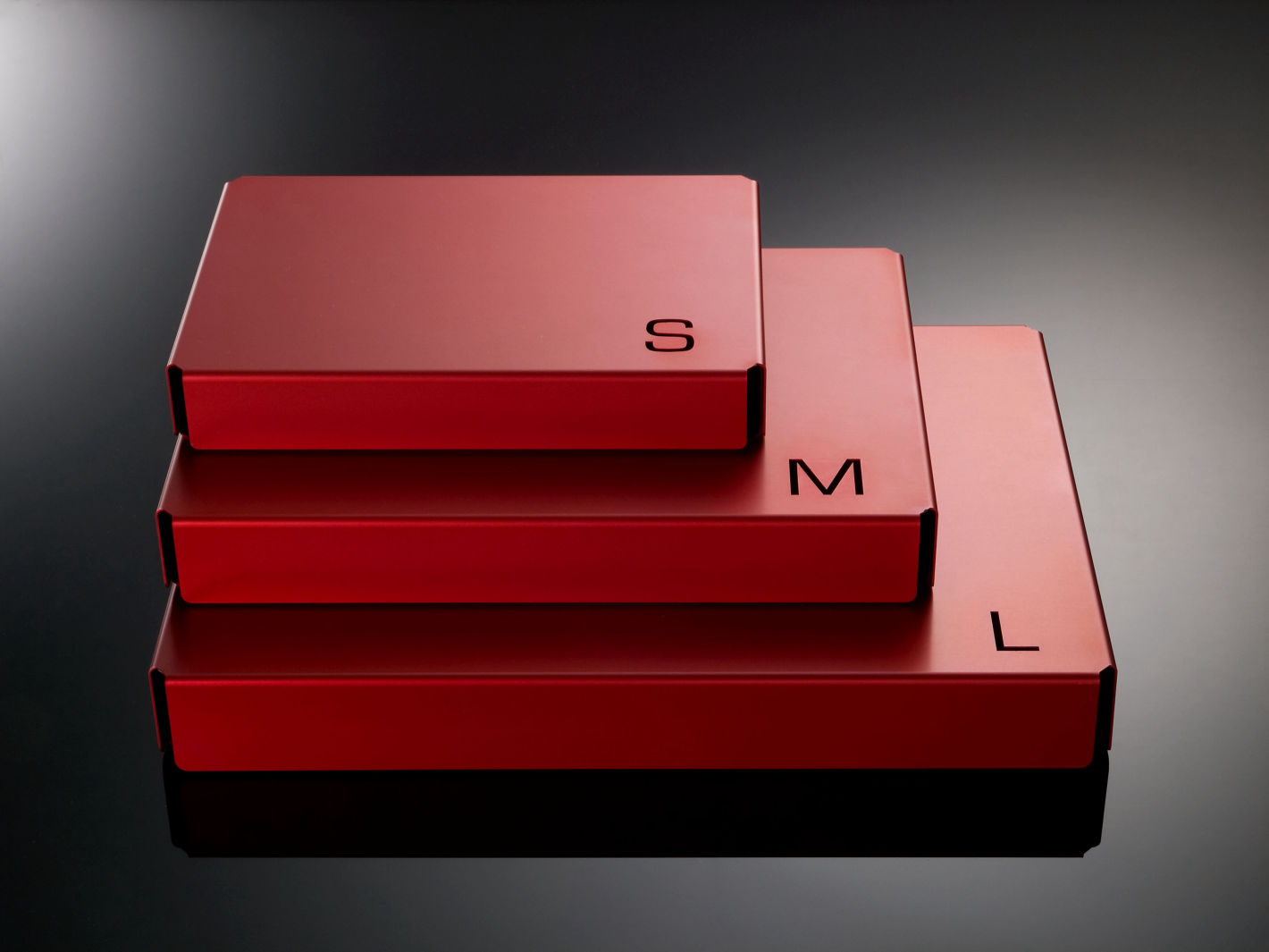Cut, boxes, set of boxes, Davide Radaelli design studio, DRDS, design studio milano, italian designer, italian design, homeware, aluminium, metal furniture, scatole, design italiano