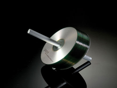 Cdick, cd-holder, Davide Radaelli design studio, DRDS, design studio milano, italian designer, italian design, homeware, stainless steel, metal furniture, portacd, design italiano