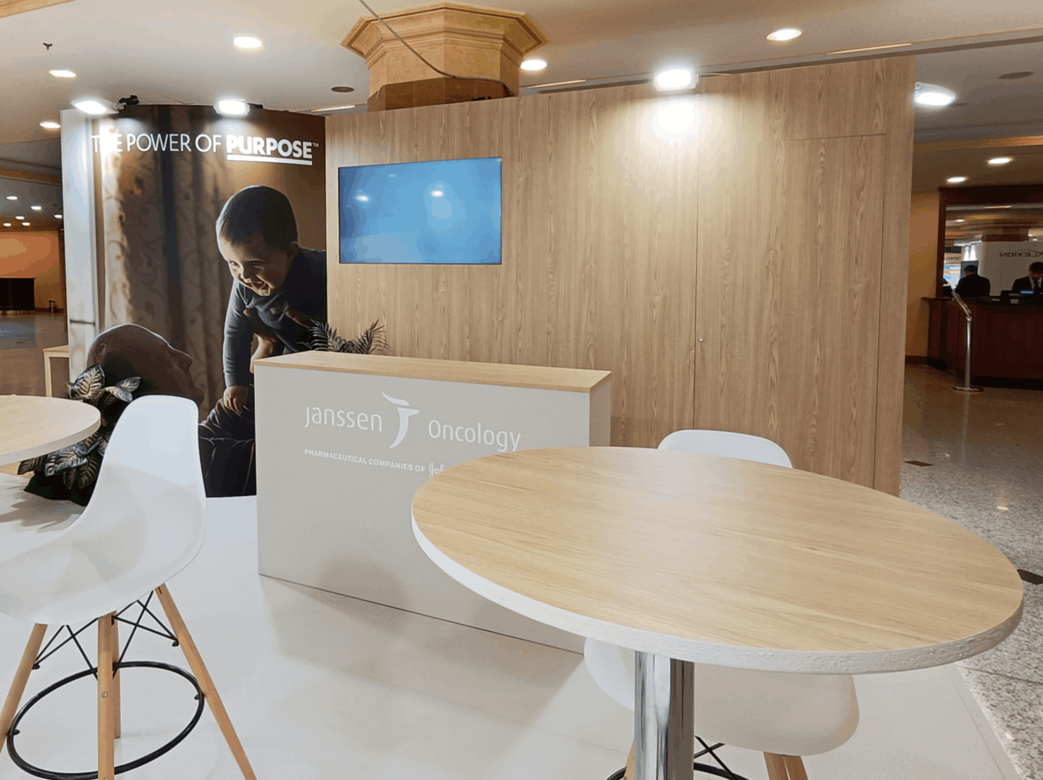 Davide Radaelli Design Studio, Janssen, Johnson & Johnson, SIE 2023 Congress, booth design, exhibit design, stand