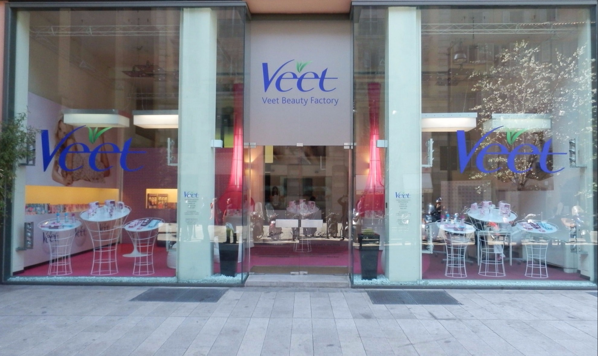 sidecareventi, veet, beauty factory, temporary shop, pop-up store, eventi, interior design , exhibit design, event design, milan
